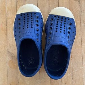 Toddler natives size 6